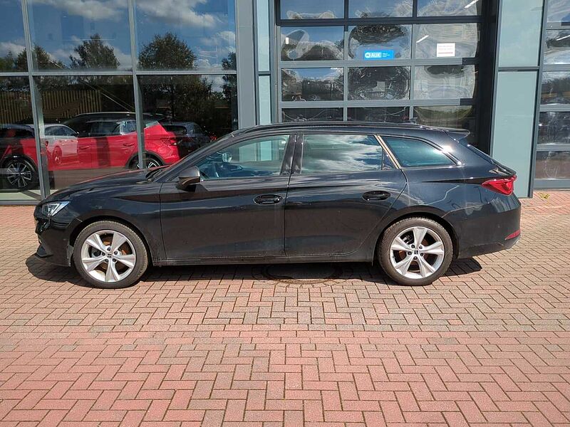 SEAT Leon Sportstourer 1.5 eTSI FR AHK Navi ACC AUT