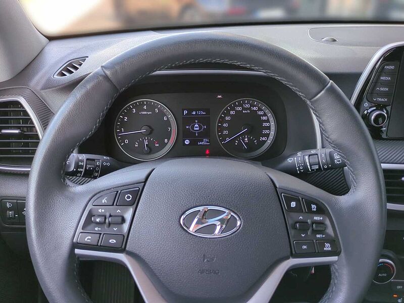 Hyundai Tucson 1.6 Trend DSG SpurH PDC Kam. SHZ SpurW