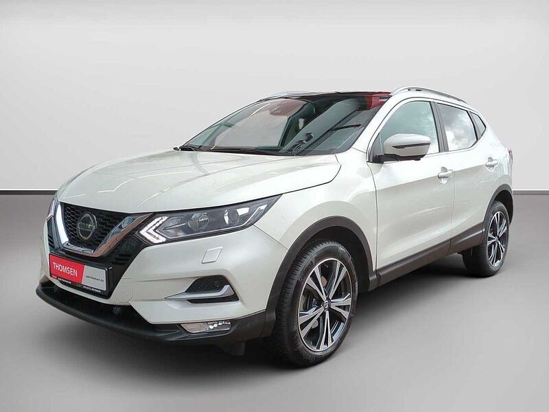 Nissan Qashqai 1.3 DIG-T N-Connecta Navi Pano PDC Kam.