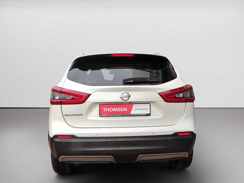 Nissan Qashqai 1.3 DIG-T N-Connecta Navi Pano PDC Kam.