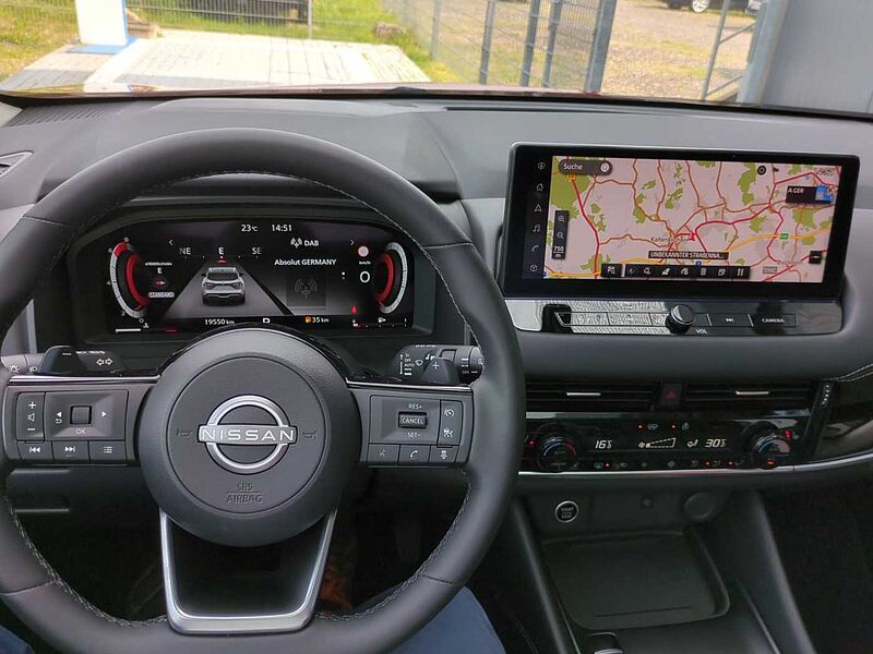 Nissan Qashqai 1.3 DIG-T MHEV N-Connecta ACC AUT Navi