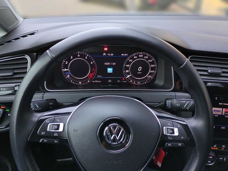 Volkswagen Golf VII 1.0 TSI Sound ACC LED Winterp. PDC