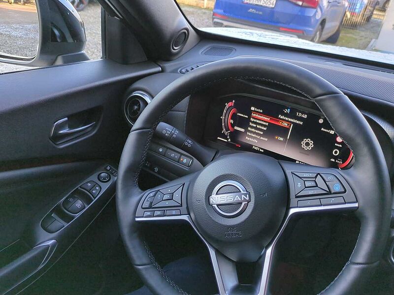 Nissan Juke 1.0 DIG-T N-Connecta Tech-Pak. LED Navi 360 N-Connecta