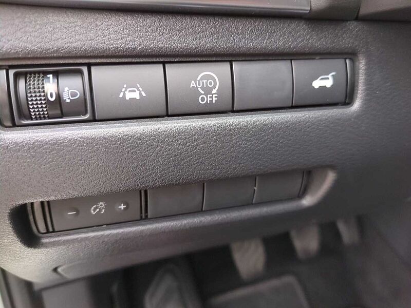 Nissan Qashqai 1.3 DIG-T MHEV N-Connecta Navi LED ACC N-Connecta