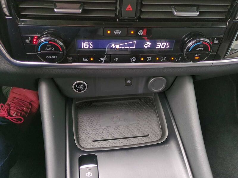 Nissan Qashqai 1.3 DIG-T MHEV N-Connecta ACC AUT Navi N-Connecta