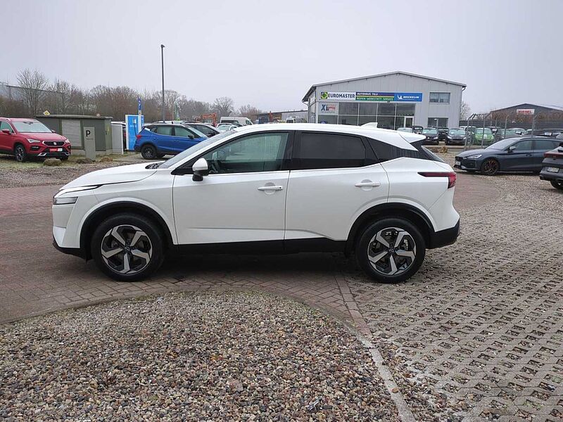 Nissan Qashqai 1.3 DIG-T MHEV N-Connecta ACC AUT Navi N-Connecta