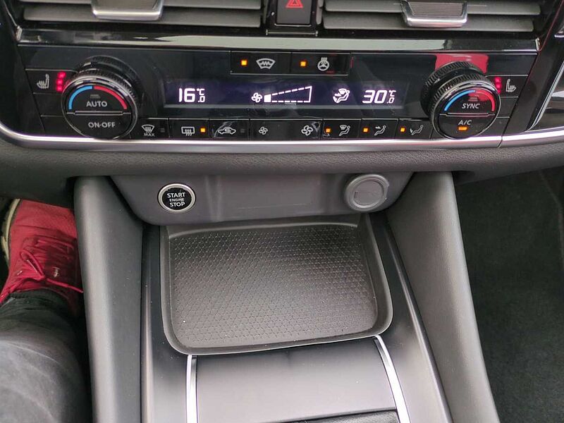 Nissan Qashqai 1.3 DIG-T MHEV N-Connecta ACC Navi Pano N-Connecta